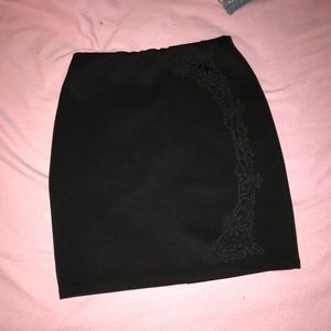Fashion Nova || Skirt